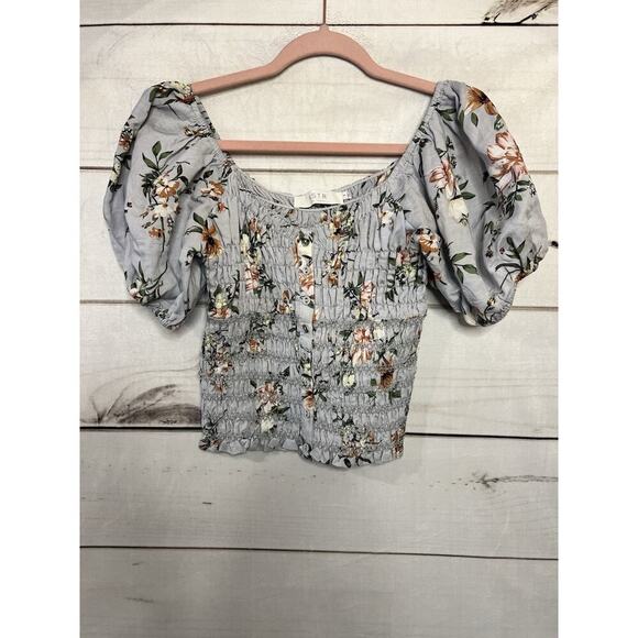 ASTR The Label EUC Size S Blue Floral Off The Shoulder Crop Blouse Top Smocked - Picture 1 of 5